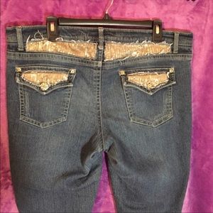MUDD jeans slightly distressed